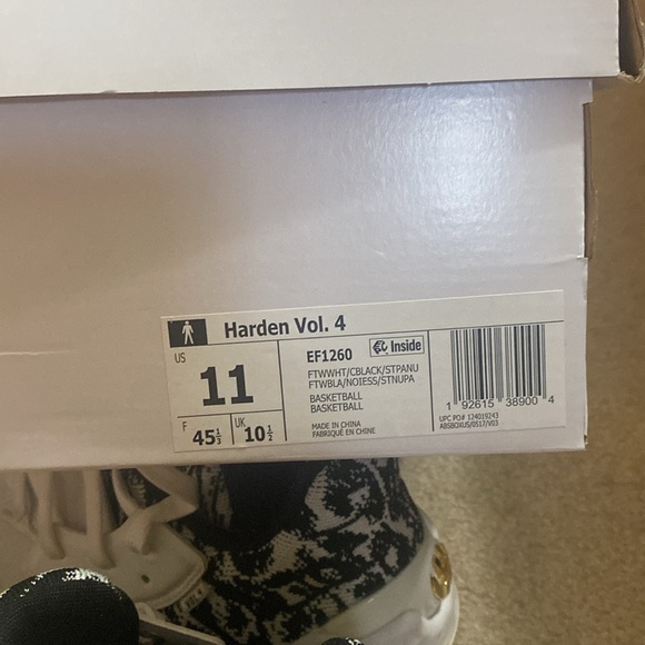 Adidas Harden Vol. 4 Basketball Shoes White and Black. Men’s Size 11 - Picture 7 of 8